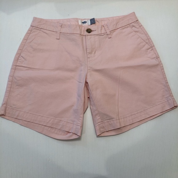 Women’s Old Navy Bermuda Short Size 2 - Picture 3 of 11